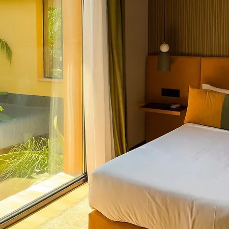 Saman Hotel Boutique Valencia Room photo